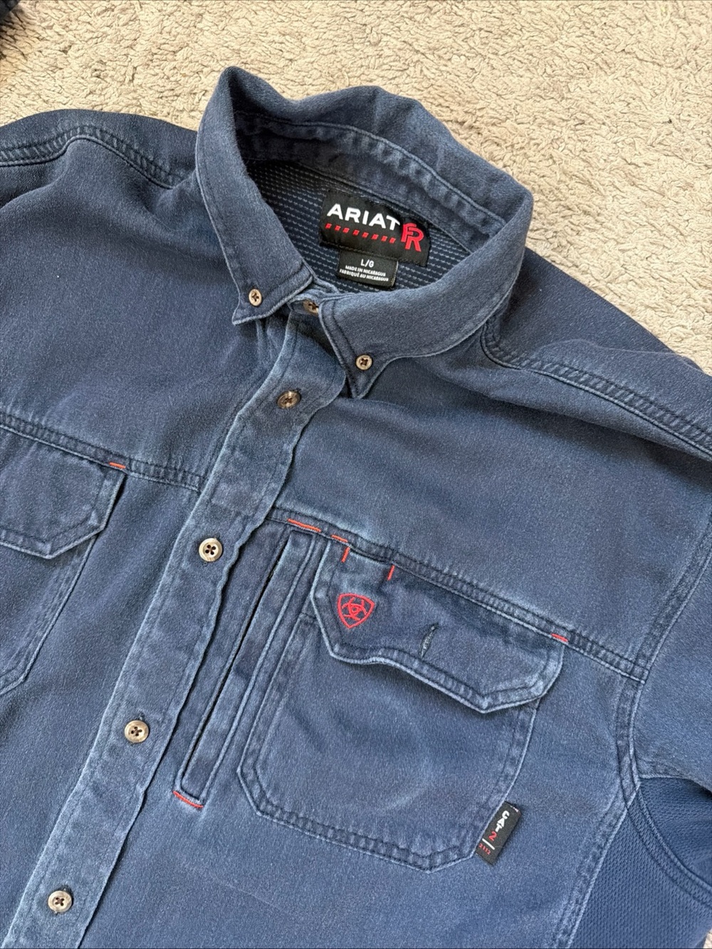ARIAT FR CAT 2 Solid Vent Shirt Navy Blue Button Down Large Work Flame Resistant